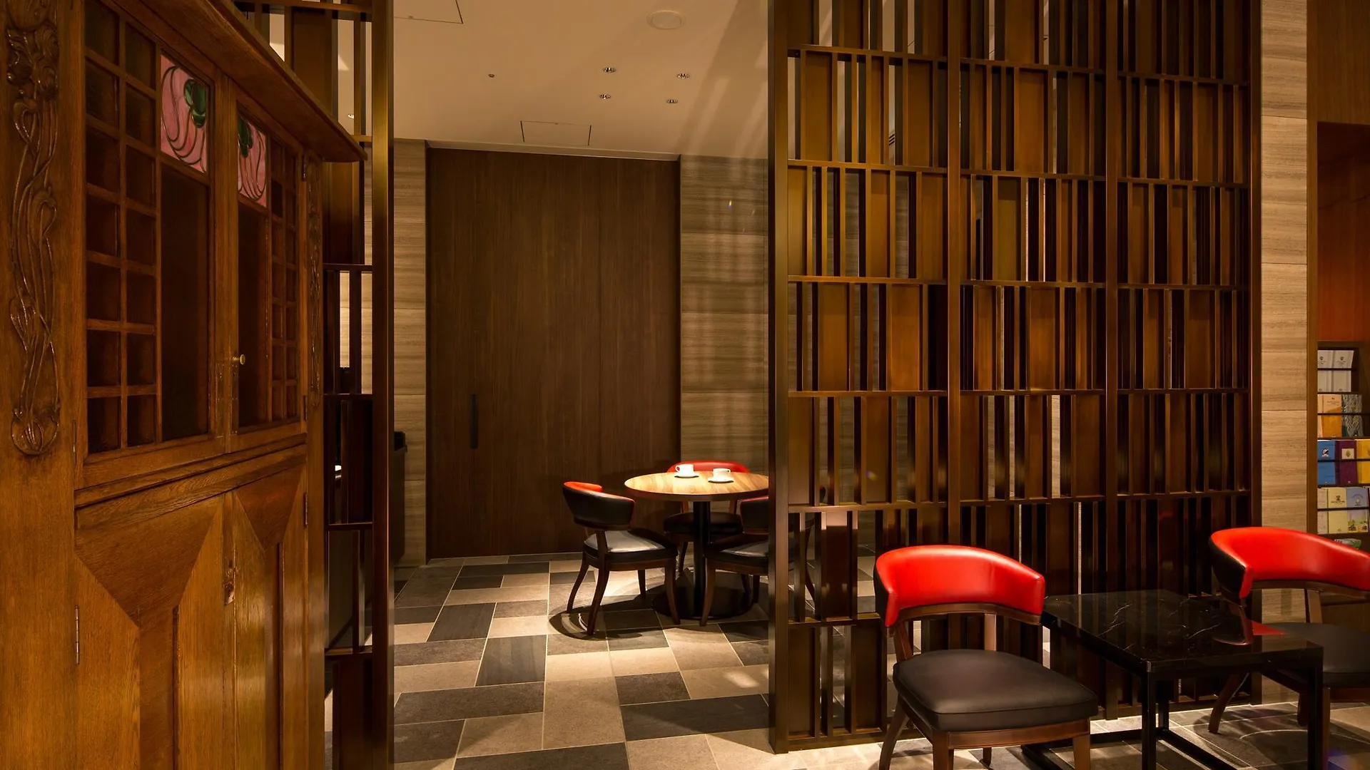 Hotel Monterey Le Frere Ōsaka