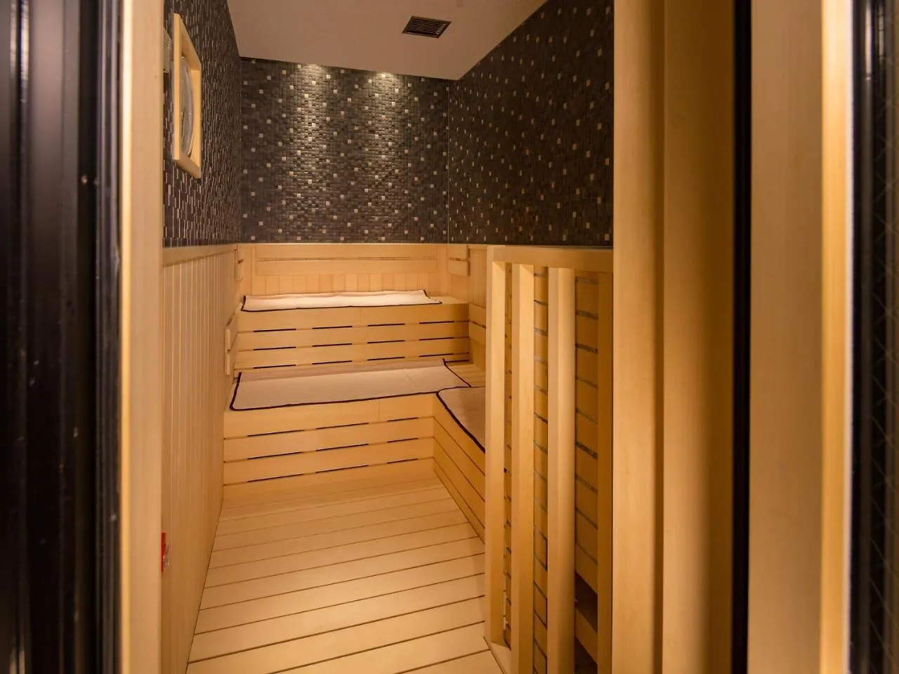 ****  Hotel Monterey Le Frere Osaka Japan
