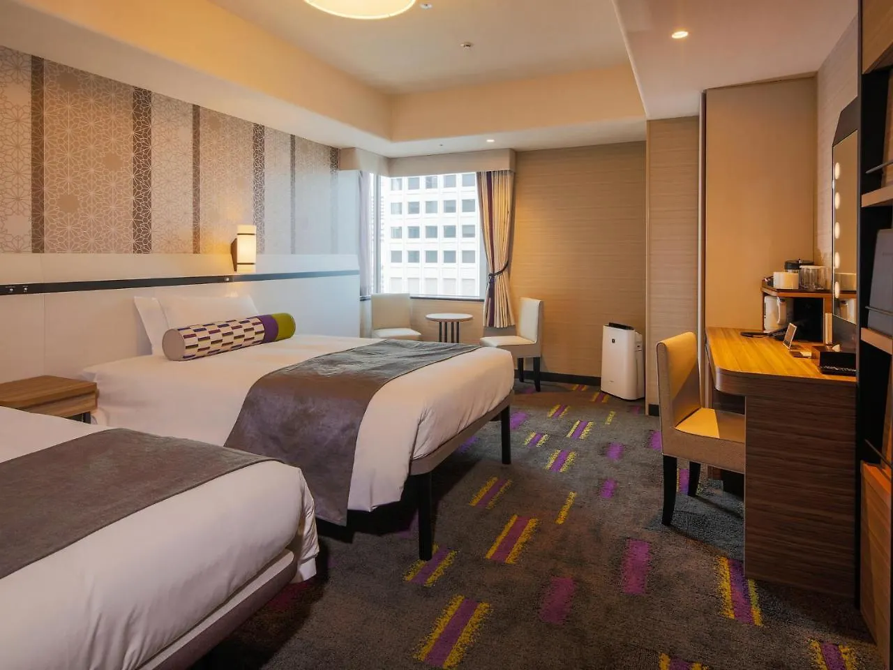 Hotel Monterey Le Frere אוסקה 4*,  יפן